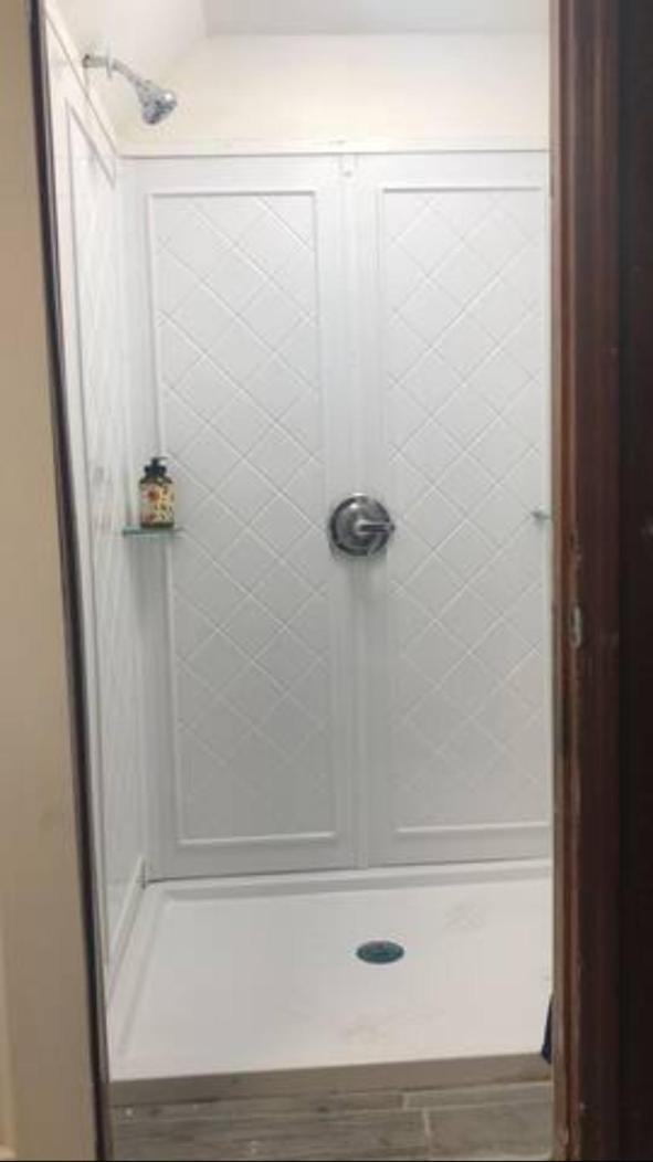 With A Private Shower Quarto em Acomodações Particulares